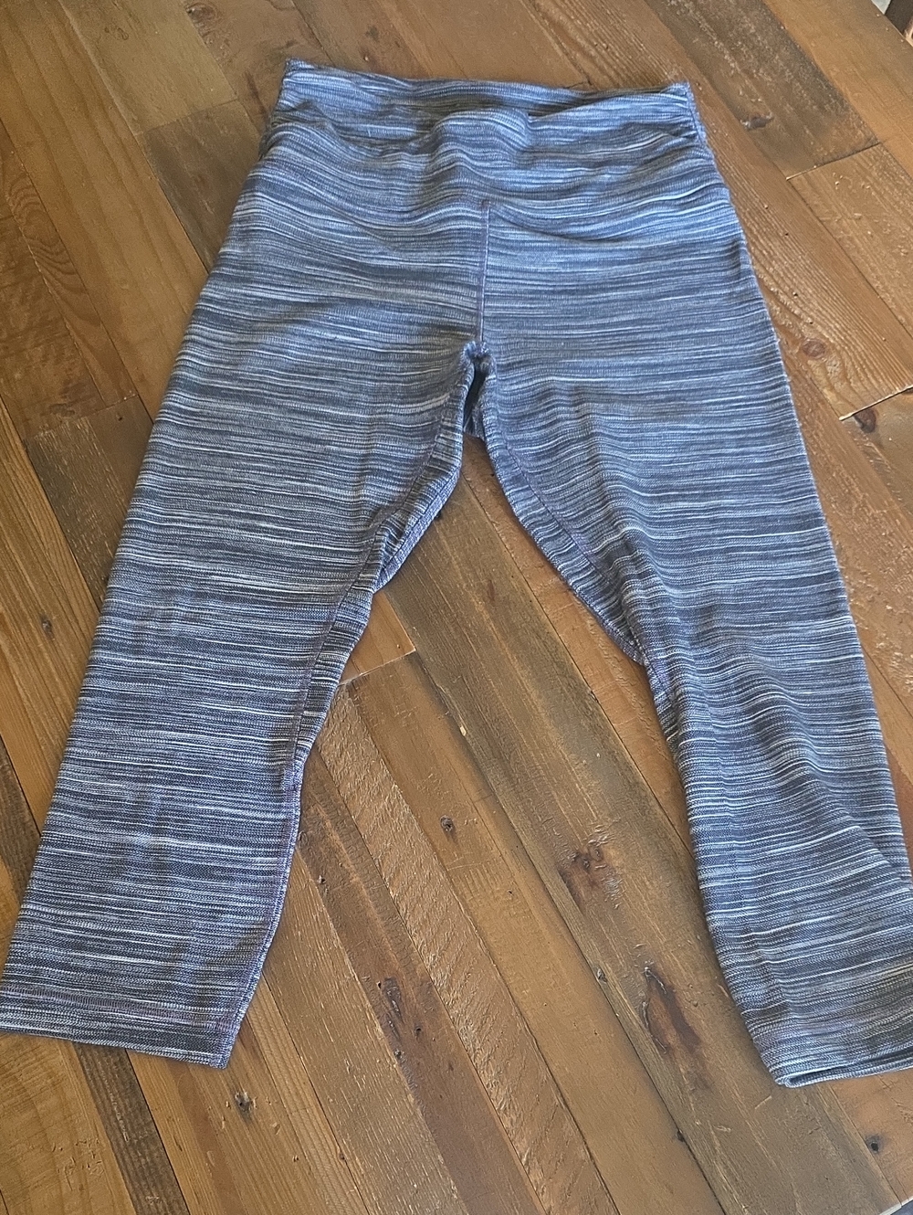 Lululemon Heathered Blue/Grey Capri Leggings